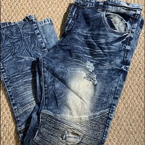 ❌❌sold❌❌MENS DISTRESSED JEANS